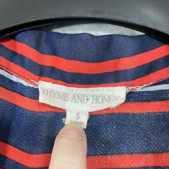 Thyme & Honey Blue Striped Sleeveless Button Up Shirt - Size Small - Semi Sheer - Picture 4 of 6